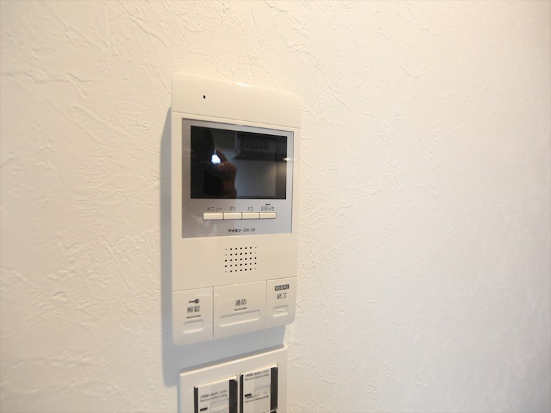 セキュリティ　TVモニター付インターホン