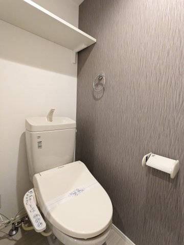 トイレ　203号室