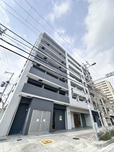 建物外観　大通りに面する風通しのいいマンション♪