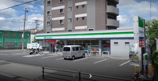 コンビニ　ファミリーマート巽中4丁目店（コンビニ）まで174m