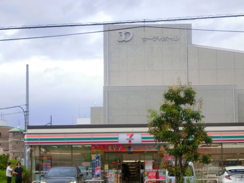 コンビニ　セブンイレブン 大東新町店（コンビニ）まで401m