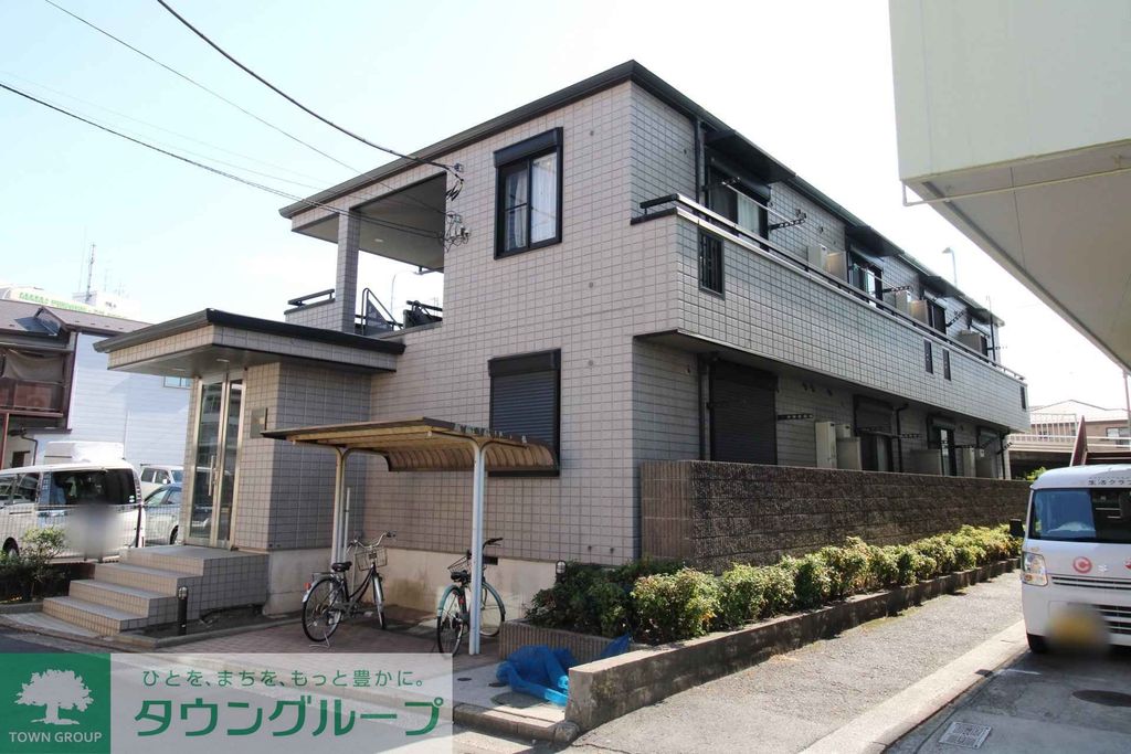 建物外観　駐車場