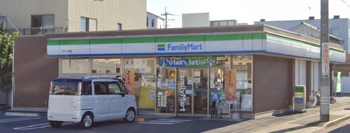 コンビニ　ファミリーマート 杉村一丁目店（コンビニ）まで736m