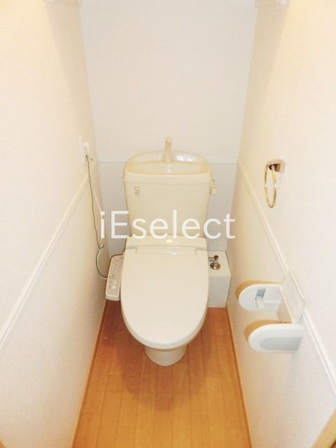 トイレ　ウォシュレット付きのトイレです