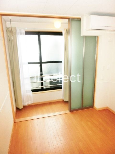 居室・リビング　日当り良好なお部屋です