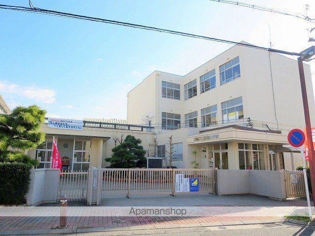 小学校　船越小学校（小学校）まで810m