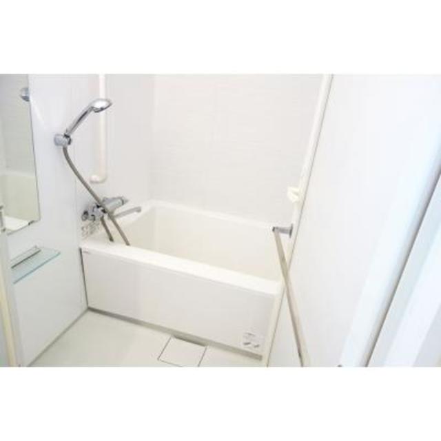 バス・シャワールーム　※写真は同タイプ住戸です。