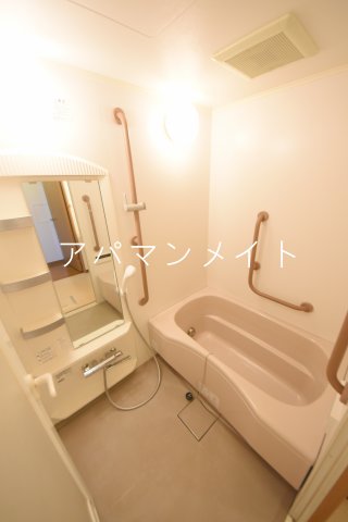 バス・シャワールーム　追い焚き機能付き