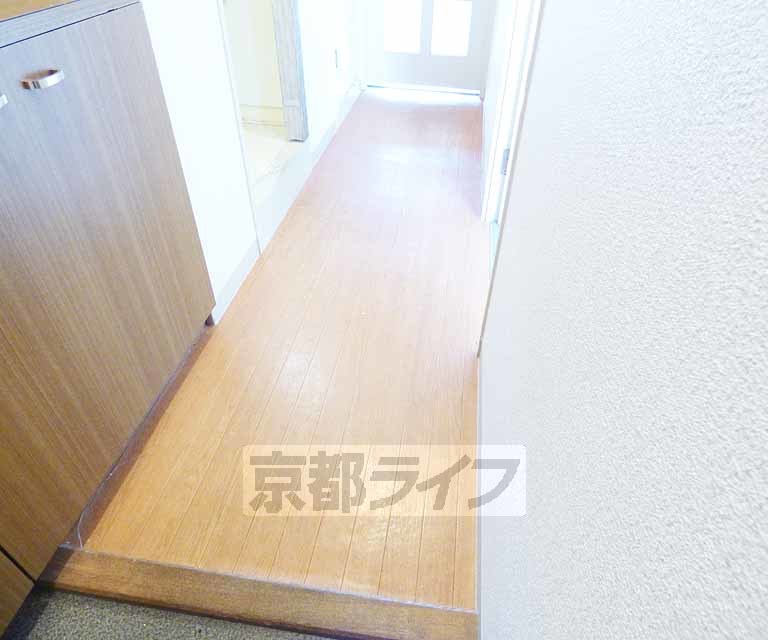 その他部屋・スペース　綺麗な廊下です。