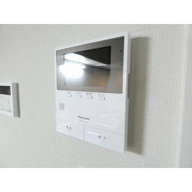 セキュリティ　モニター付きインターホン