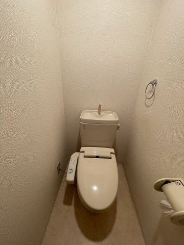 トイレ　清潔感のあるトイレです