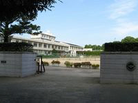中学校　琴陵中学校（中学校）まで923m