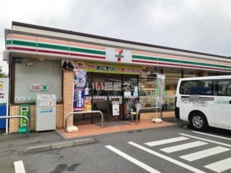 コンビニ　セブンイレブン　藤沢本町2丁目店（コンビニ）まで563m