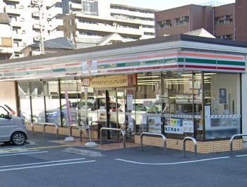 コンビニ　セブン－イレブン　南草津店（コンビニ）まで300m