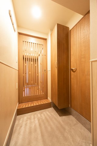 玄関　※写真は同タイプ住戸です。