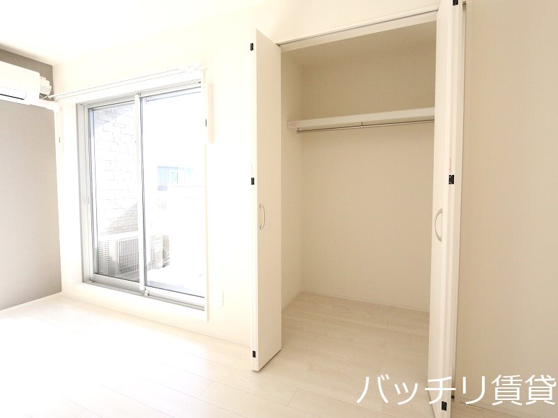 収納　別号室タイプの為、現状を優先致します。