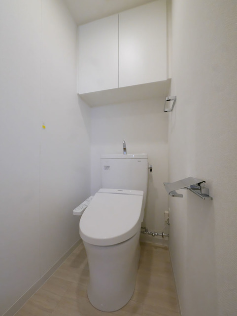 トイレ　※写真は同タイプ住戸です。
