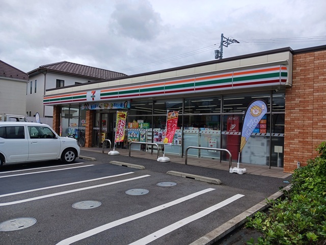コンビニ　セブンイレブン市川中山店（コンビニ）まで350m