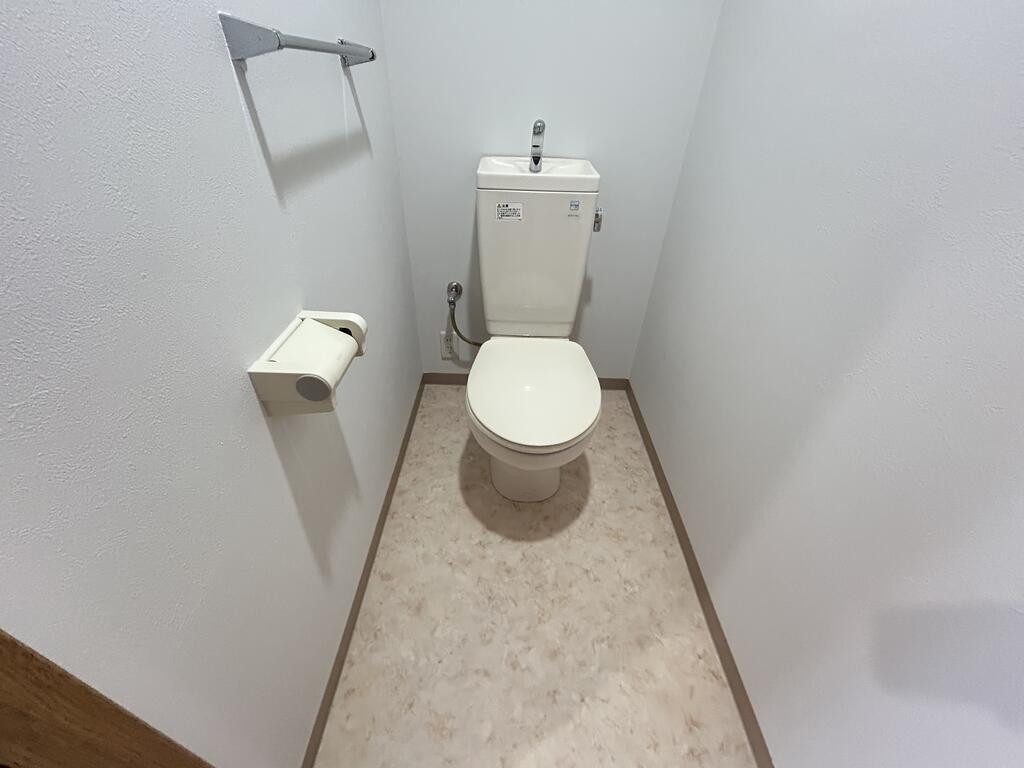 ルワージュ八幡駅前1番館のトイレ写真
