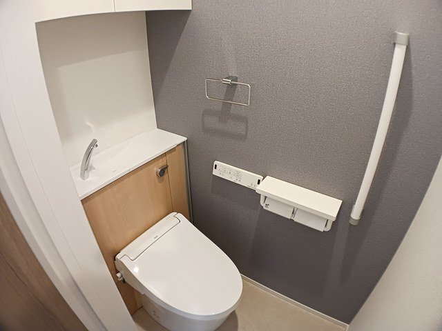 トイレ　コンパクトで使いやすいトイレです