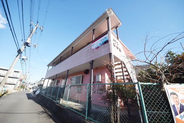 建物外観　～閑静な住宅地にございます～