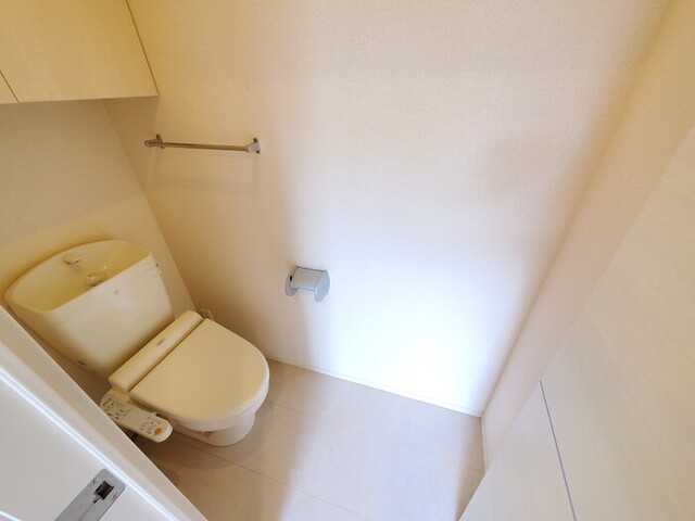 トイレ　※参考画像　同タイプ１０３の写真です
