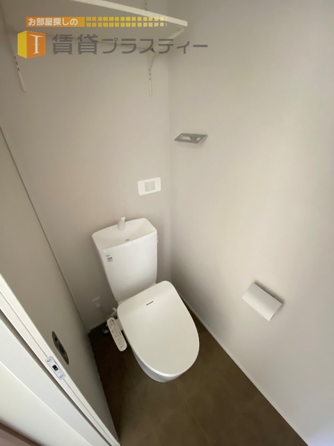 東京メトロ東西線 妙典駅 徒歩15分 2階建 築1年のトイレ写真