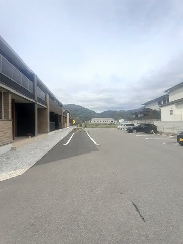 駐車場　駐車場があります