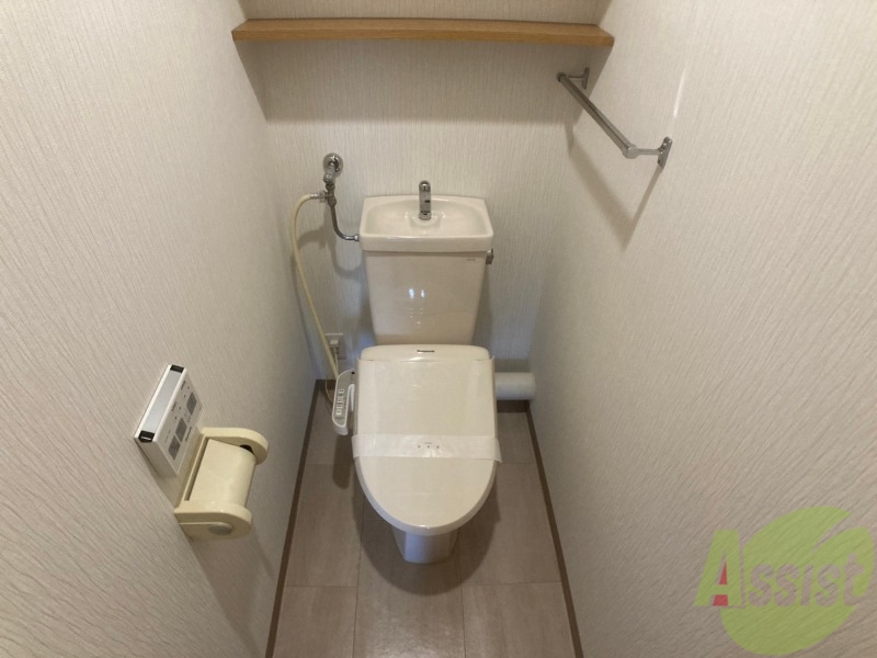 トイレ　トイレです。ウォシュレット付を探している方、おすすめです。