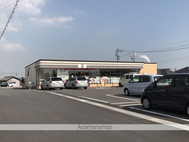コンビニ　セブンイレブン（コンビニ）まで1425m