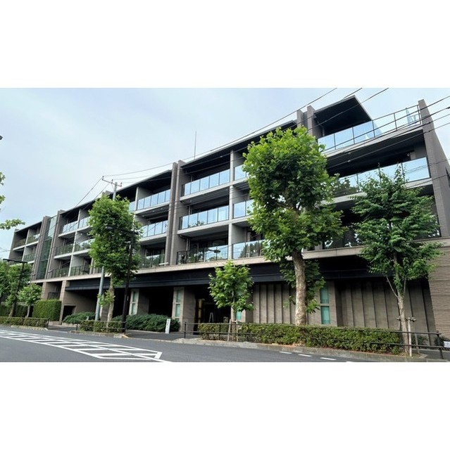 建物外観　２０２４年８月撮影