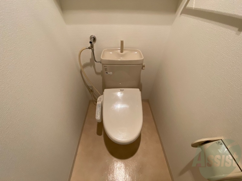 トイレ　ウォシュレット機能がついたトイレ。安心して使用できますね。