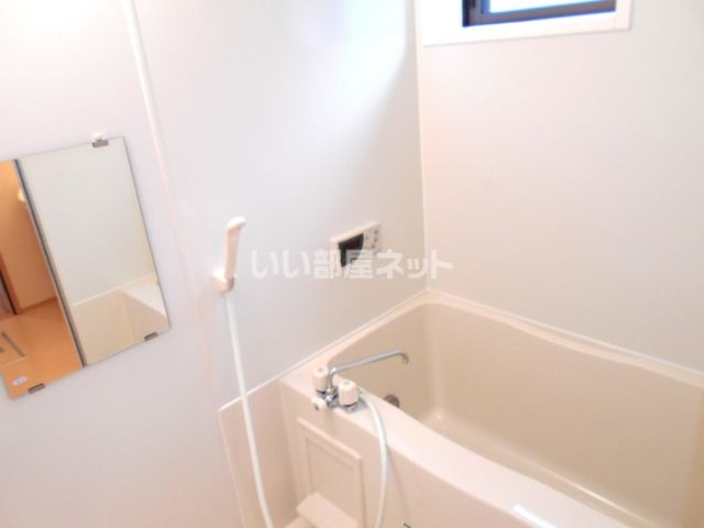charmant court M ́s IIの風呂写真