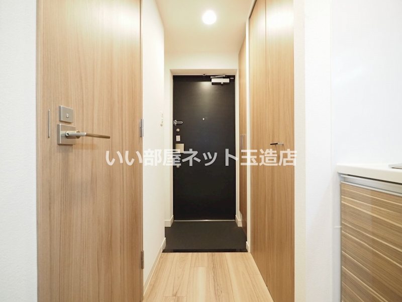プレサンス松屋町グレースの玄関写真