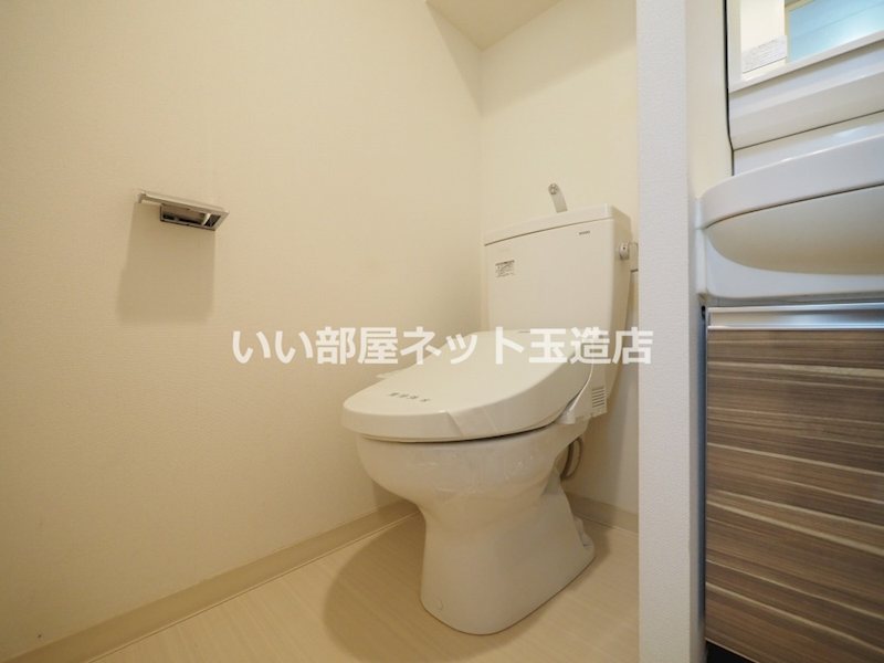 プレサンス松屋町グレースのトイレ写真