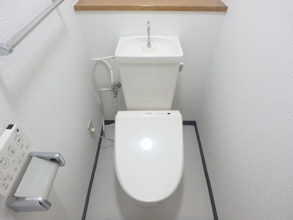 新栄プロパティー泉佐野のトイレ写真
