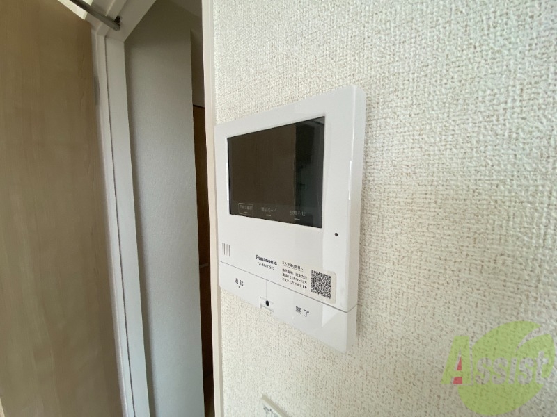収納　カメラ付きインターホンなので防犯面も安心！