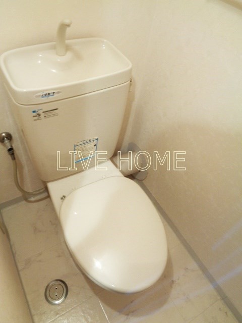 東京メトロ東西線 落合駅 徒歩3分 9階建 築25年のトイレ写真
