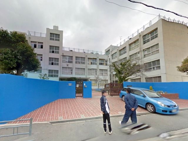 中学校　大阪市立加美南中学校（中学校）まで1048m