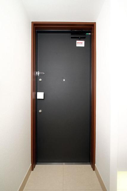 玄関　※写真は同タイプ住戸です。