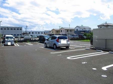 駐車場　駐車場