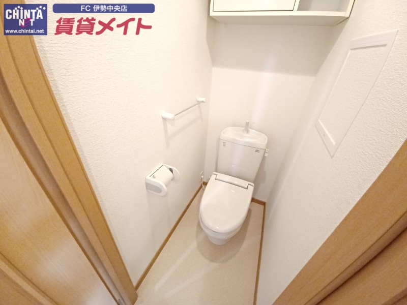 プティ ヴェルジェ A棟のトイレ写真