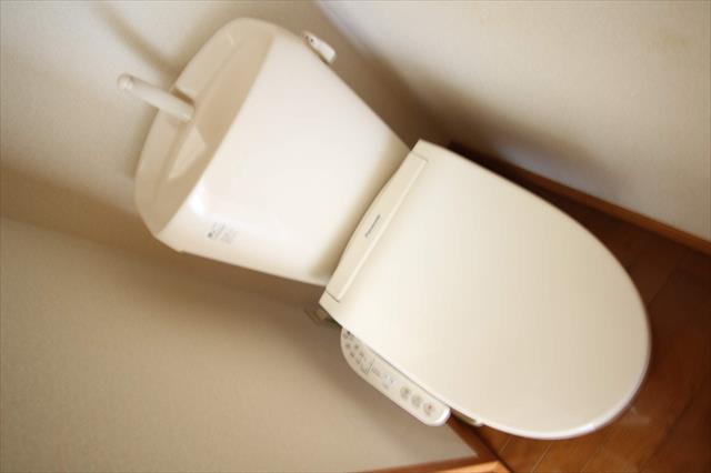 レオパレスアークのトイレ写真