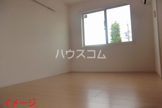 フォレスト大和 A棟の居間写真