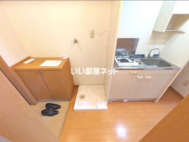 小田急小田原線 本厚木駅 バス乗車時間：20分 最寄りバス停で下車 徒歩2分 2階建 築24年のその他写真