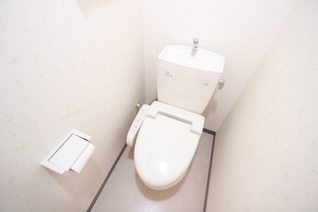 リバーハイム古市のトイレ写真