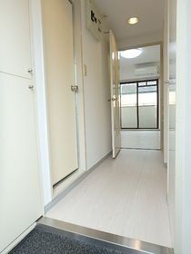 都営三田線 西巣鴨駅 徒歩5分 5階建 築36年の玄関写真