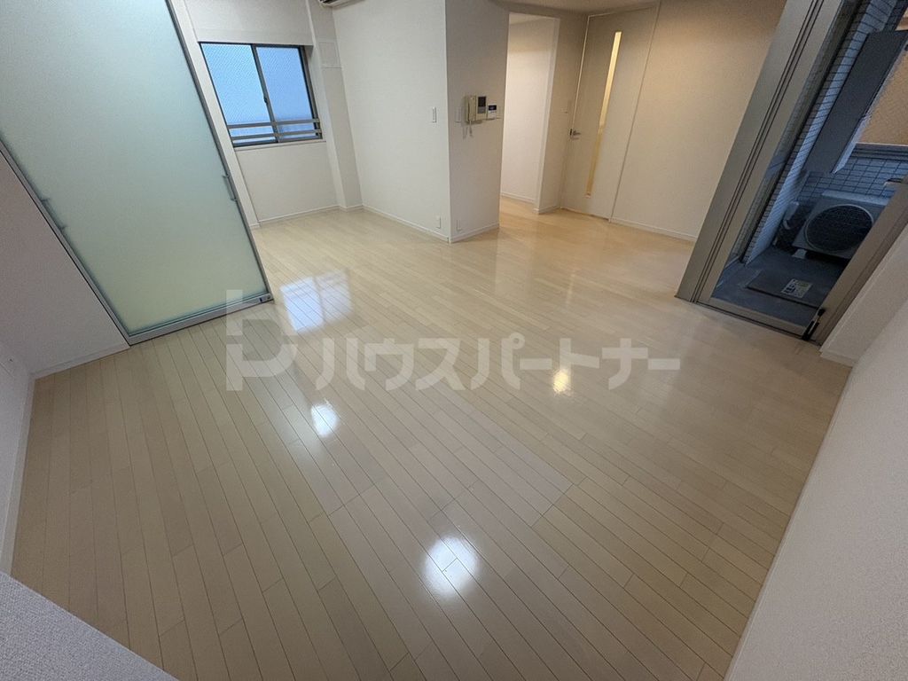 都営新宿線 浜町駅 徒歩2分 10階建 築20年の居間写真