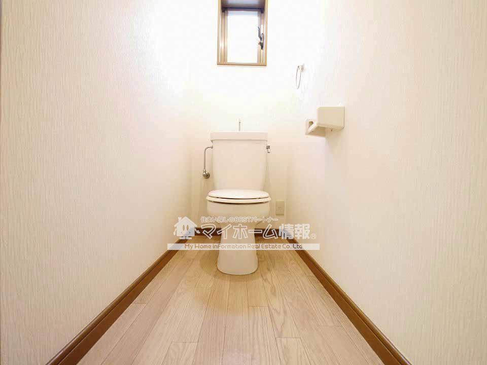 トイレ　清潔感のある明るいトイレです☆