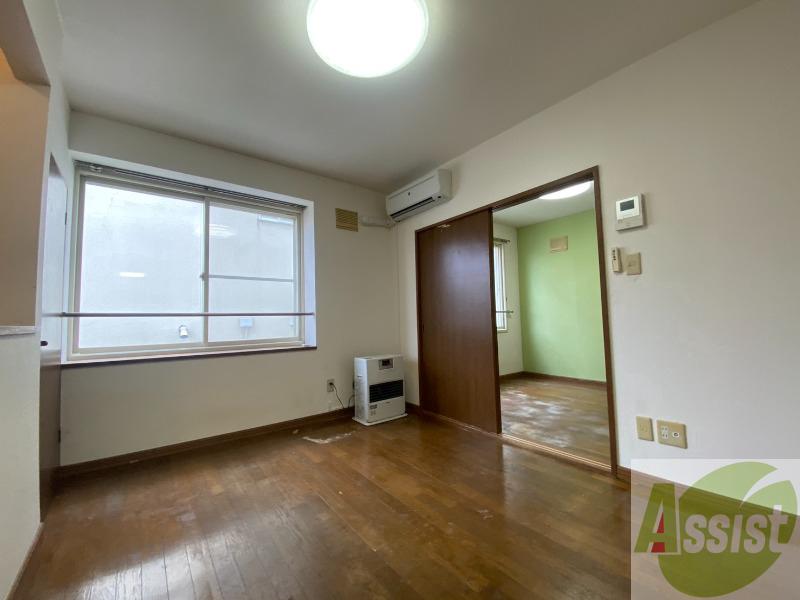 居室・リビング　広くてキレイなお部屋が広がっていて、充実した生活が送れそう。
